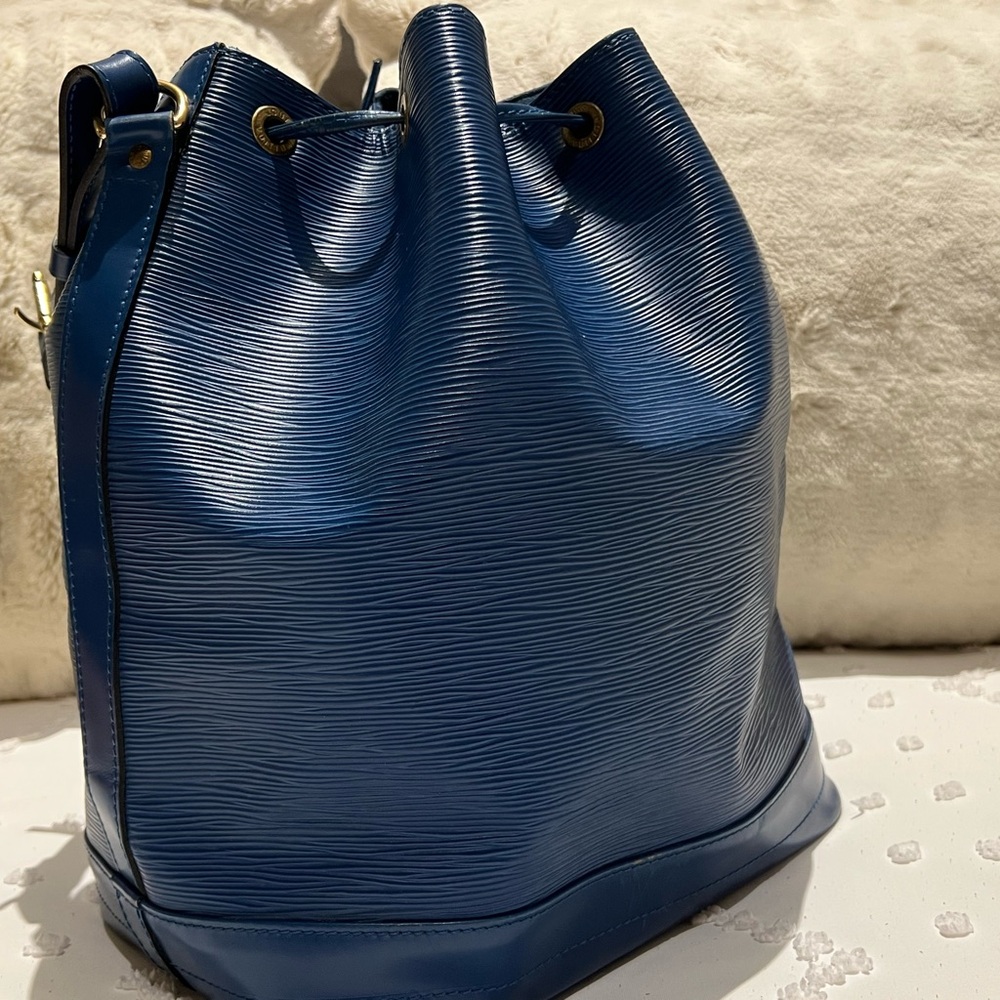 Auth Louis Vuitton Blue Epi